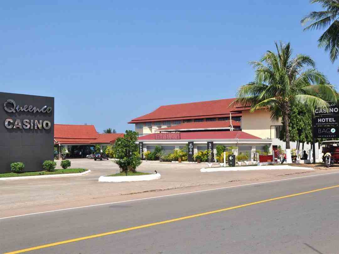 Queenco Hotel and Casino - Khu nghỉ dưỡng, vui chơi uy tín lâu đời